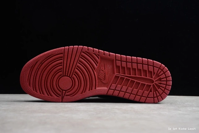 Retro Black Jordan Red OG DC7071-001 Air High Gym 1 0715